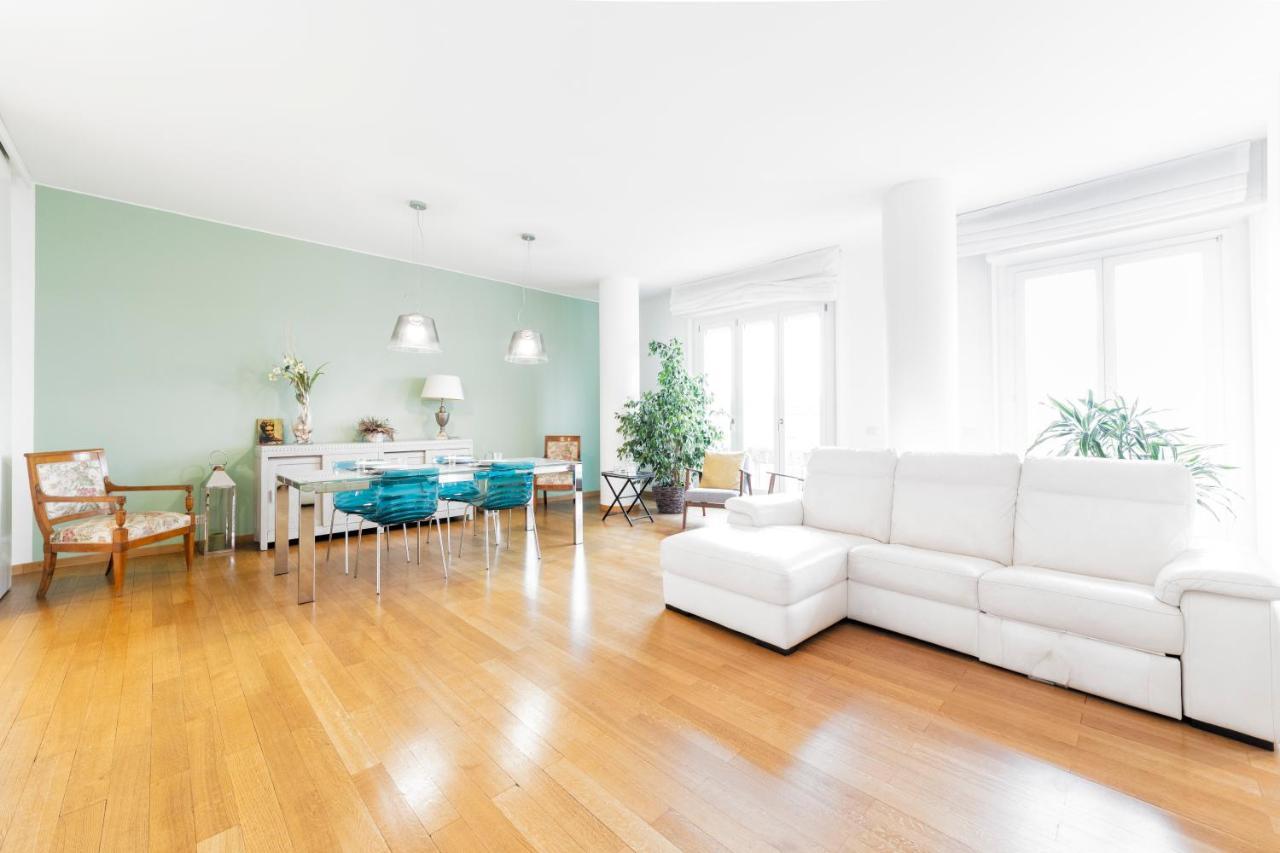 Loreto Elegant Flat Milano Exteriör bild